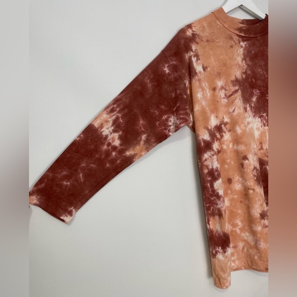 NWT Free People We The Free Tie Dye Long Sleeve Oversized Tee Cabernet Pink XS - Picture 3 of 6